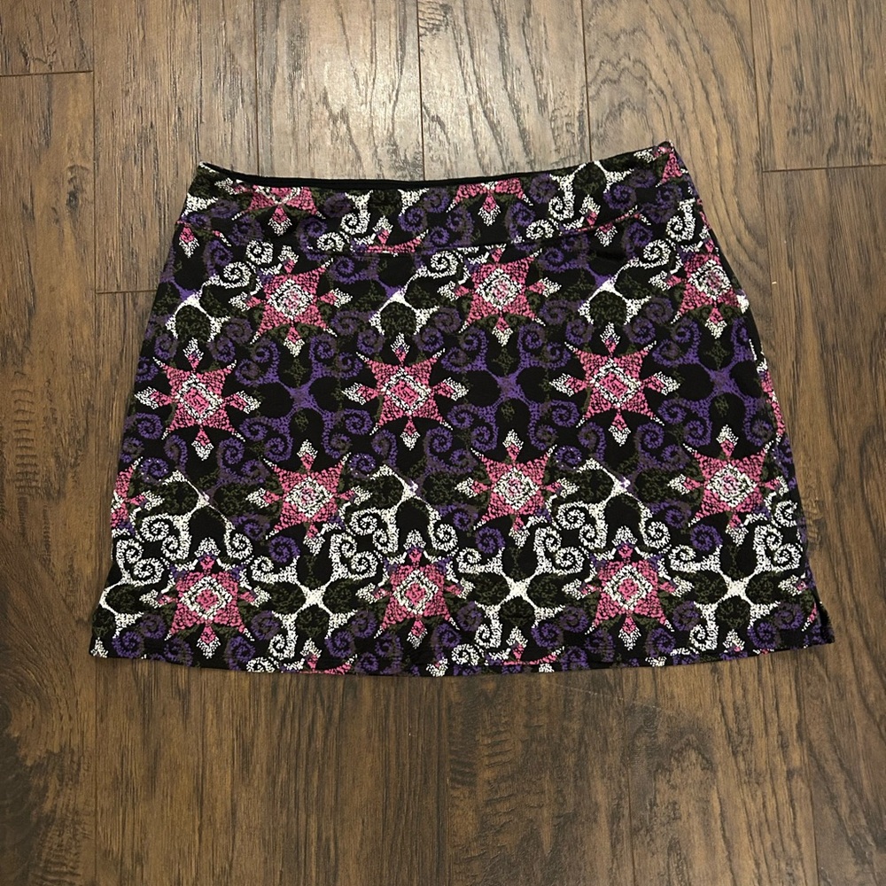 Tranquility by Colorado Clothing Star Pattern Mini Skort Skirt Purple Pink Sz M
